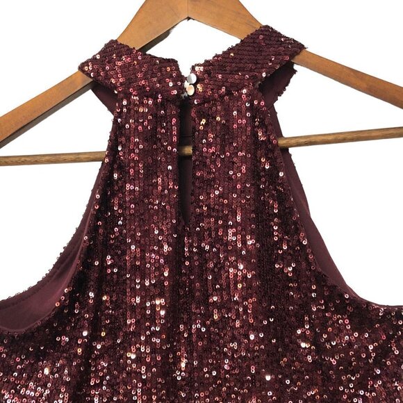 Cable & Gauge Size M All Over Sequins Eggplant Maroon Halter Neck Keyhole Top. - Picture 4 of 9